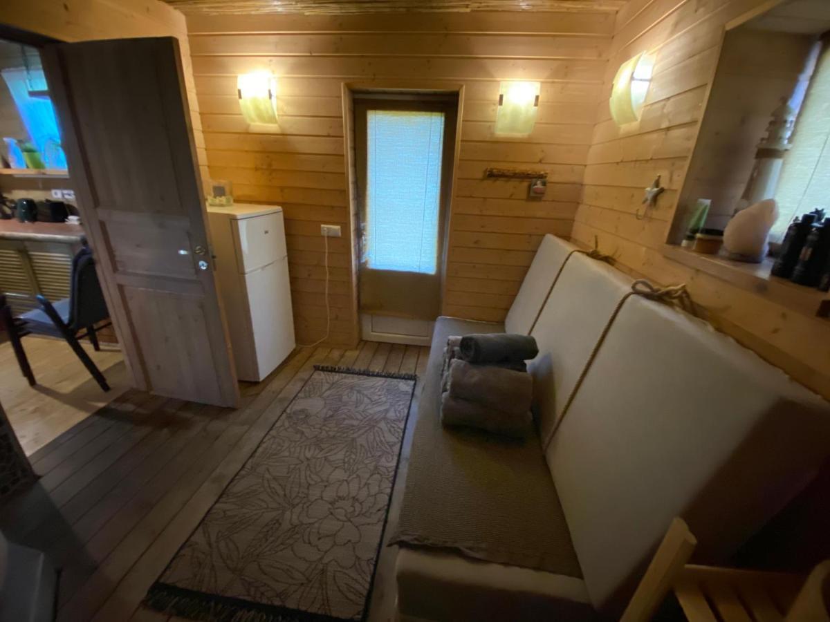 Mooni Cottage Parnawa Zewnętrze zdjęcie