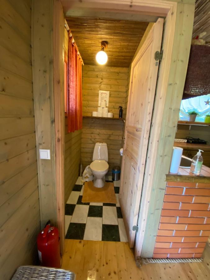 Mooni Cottage Parnawa Zewnętrze zdjęcie